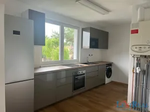 Pronájem rodinného domu, Praha - Vinoř, Dašická, 130 m2