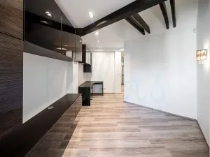 Pronájem bytu 1+1, Praha - Karlín, Lyčkovo náměstí, 28 m2