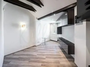 Pronájem bytu 1+1, Praha - Karlín, Lyčkovo náměstí, 28 m2