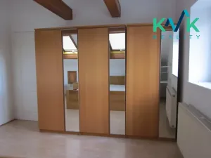 Pronájem bytu 3+1, Karlovy Vary, Jáchymovská, 90 m2