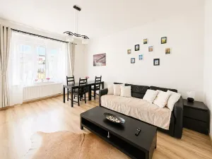 Prodej ubytování, Praha - Smíchov, Vltavská, 57 m2