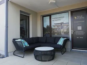 Prodej bytu 2+kk, Praha - Dolní Chabry, U jízdárny, 42 m2