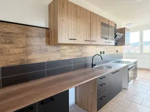 Pronájem bytu 3+1, Chomutov, Jirkovská, 63 m2