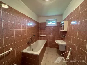 Pronájem rodinného domu, Zádveřice-Raková, 230 m2