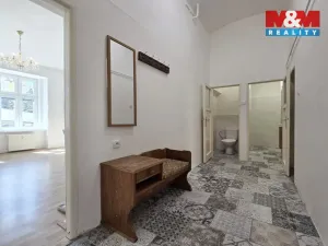 Pronájem bytu 3+1, Karlovy Vary, I. P. Pavlova, 80 m2