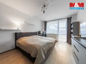 Prodej bytu 2+1, Karlovy Vary - Bohatice, Ostrovská, 68 m2