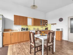 Prodej činžovního domu, Sezemice, Jungmannova, 690 m2