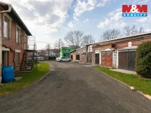 Prodej atypického bytu, Krnov - Pod Bezručovým vrchem, Bezručova, 73 m2