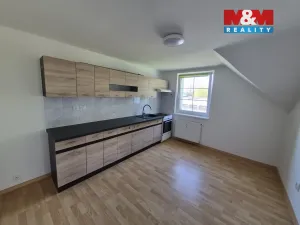 Pronájem bytu 3+1, Nový Bor - Janov, 90 m2