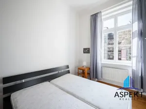 Pronájem bytu 3+1, Praha - Nové Město, Tyršova, 100 m2