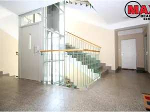 Pronájem bytu 1+1, Praha - Vršovice, K louži, 35 m2