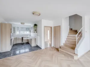 Prodej vily, Bašť, Kostelecká, 145 m2