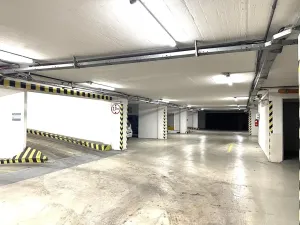 Pronájem garáže, Praha - Stodůlky, Petržílkova, 17 m2