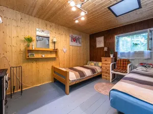 Prodej chaty, Černolice, V Dolečku, 28 m2