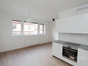 Pronájem bytu 1+kk, Praha - Holešovice, V háji, 34 m2