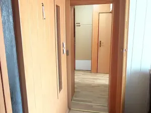 Prodej bytu 2+1, Praha - Strašnice, Ke Strašnické, 39 m2