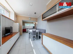 Prodej rodinného domu, Karlovy Vary - Dvory, Chebská, 228 m2