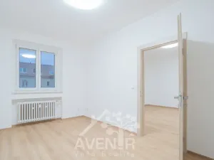 Pronájem bytu 3+1, Zlín, Benešovo nábřeží, 72 m2