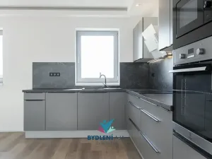 Prodej rodinného domu, Dubí, V Aleji, 206 m2