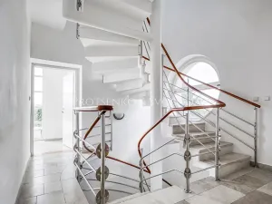 Prodej kanceláře, Křižanov, Benešovo náměstí, 530 m2