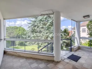 Prodej kanceláře, Křižanov, Benešovo náměstí, 530 m2