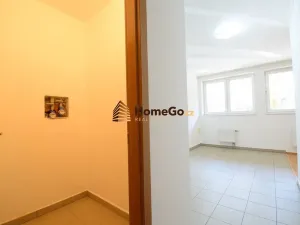 Pronájem bytu 1+kk, Praha - Troja, K Haltýři, 53 m2