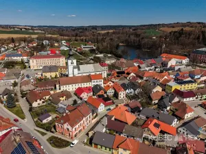 Prodej obchodního prostoru, Kamenice nad Lipou, Dobšova, 270 m2