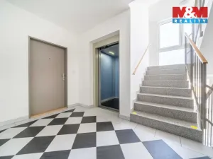 Prodej bytu 1+kk, Plzeň - Jižní Předměstí, Presslova, 36 m2