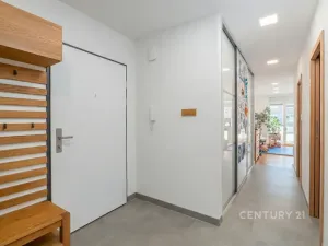 Pronájem bytu 4+kk, Liberec, Ostravská, 70 m2