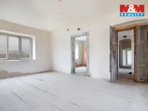 Prodej rodinného domu, Černiv, 320 m2