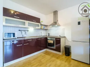 Prodej bytu 2+kk, Plzeň - Skvrňany, Waltrova, 72 m2