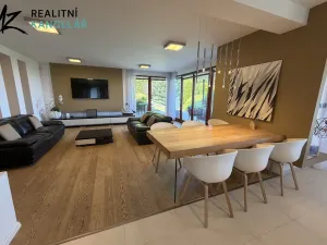 Prodej rodinného domu, Slatinky, 258 m2