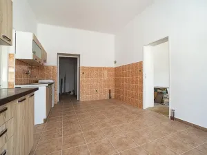 Prodej činžovního domu, Týn nad Vltavou, 350 m2