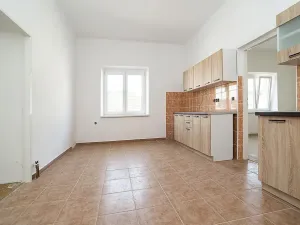 Prodej činžovního domu, Týn nad Vltavou, 350 m2