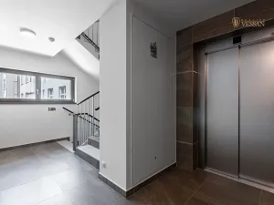 Prodej bytu 1+kk, Praha - Vysočany, Bassova, 28 m2