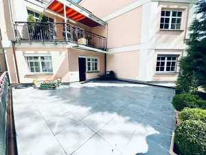 Prodej bytu 4+kk, Karlovy Vary, Zámecký vrch, 177 m2