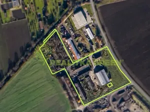 Prodej komerční nemovitosti, Holešov, 27330 m2