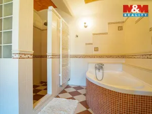 Prodej rodinného domu, Keblice, 290 m2