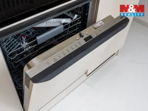 Prodej bytu 2+1, Ostrava - Zábřeh, Výškovická, 57 m2