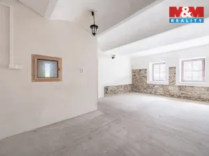 Prodej rodinného domu, Divišov, Horní náměstí, 213 m2