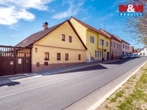 Prodej rodinného domu, Divišov, Horní náměstí, 213 m2