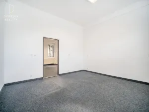 Prodej kanceláře, Mladá Boleslav, Ptácká, 305 m2