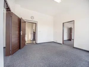 Prodej kanceláře, Mladá Boleslav, Ptácká, 305 m2