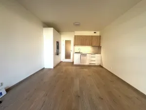 Pronájem bytu 1+kk, Praha - Vysočany, Poděbradská, 32 m2
