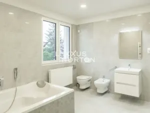 Pronájem vily, Praha, Ke smrčině, 260 m2