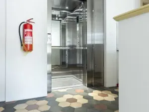 Pronájem bytu 3+kk, Praha - Nové Město, Legerova, 75 m2