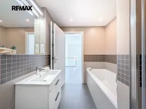 Pronájem rodinného domu, Praha - Březiněves, V křepelkách, 146 m2
