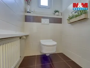 Prodej rodinného domu, Bavoryně, 127 m2