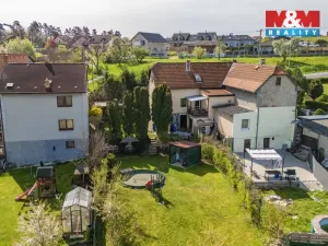 Prodej rodinného domu, Bavoryně, 127 m2