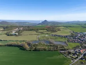 Prodej pozemku pro bydlení, Lužice, 1305 m2